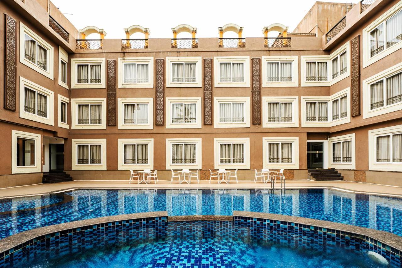 Hotel Zone Connect Parra Goa à Anjuna Extérieur photo