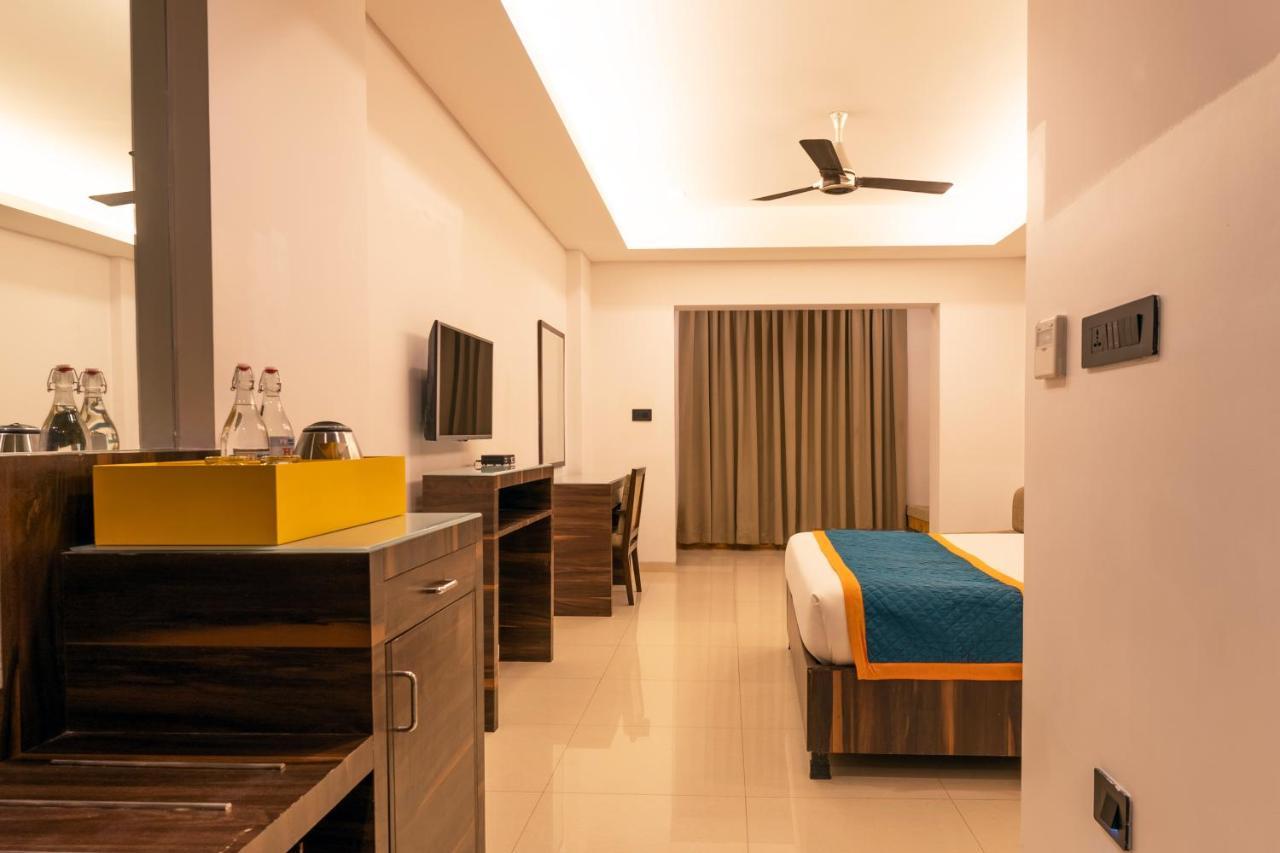 Hotel Zone Connect Parra Goa à Anjuna Extérieur photo