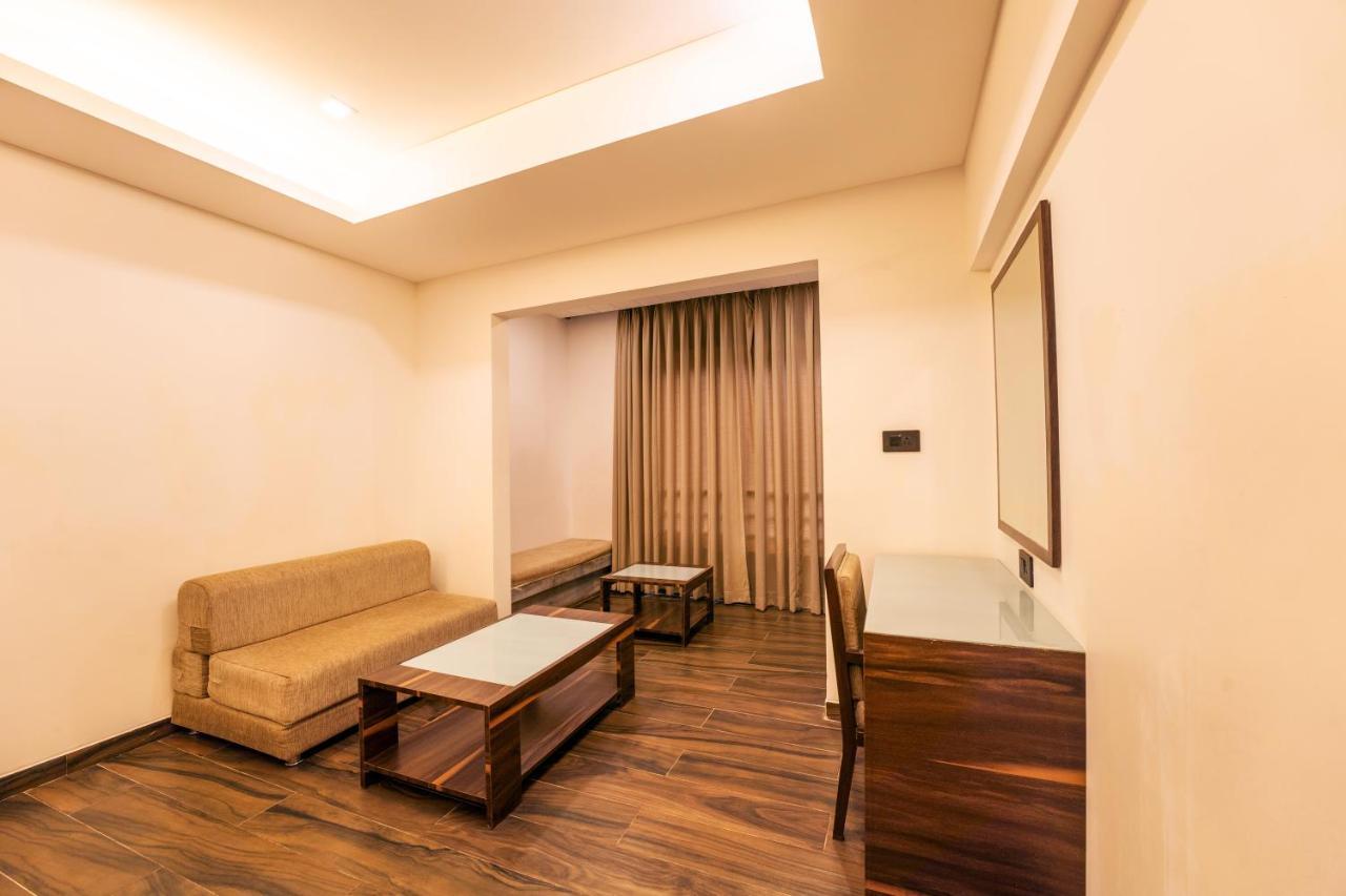 Hotel Zone Connect Parra Goa à Anjuna Extérieur photo